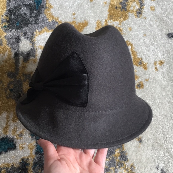 Felt Hat - Picture 2 of 4